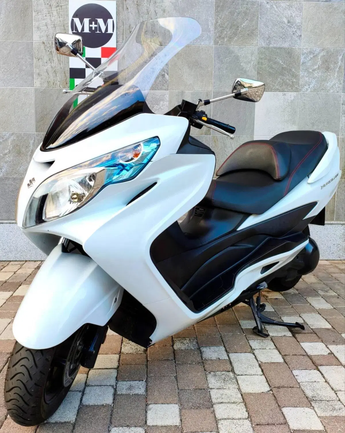 Suzuki Burgman AN 400 Lux (2012 - 16) (2)