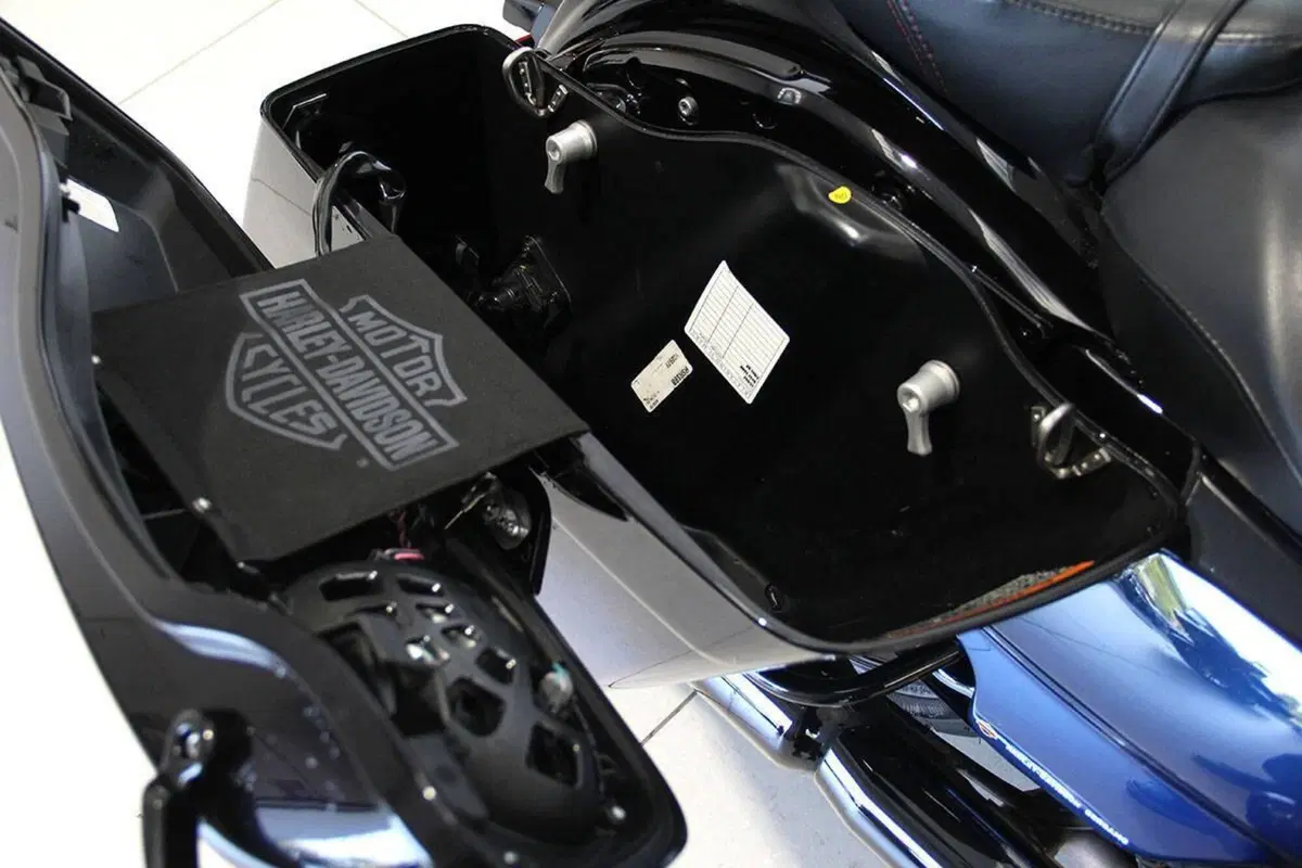 Harley-Davidson 117 Road Glide (2018 - 19) - FLTRXSE (7)