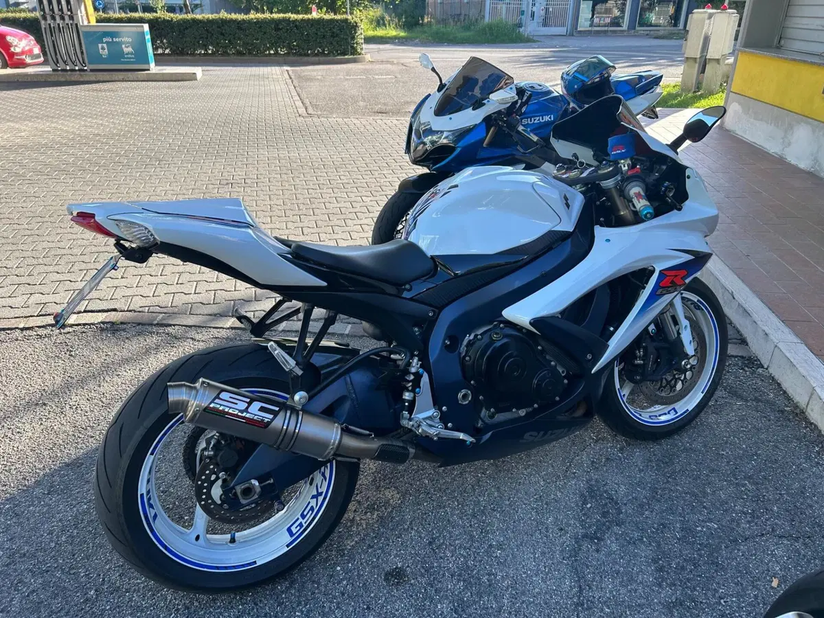 Suzuki GSX R 600 (2008 - 10) (16)