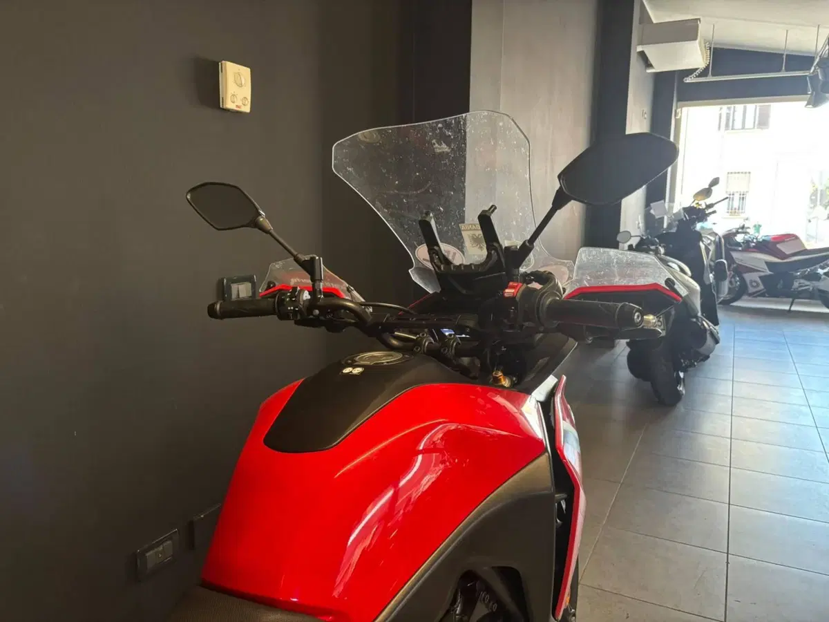 Yamaha Tracer 7 (2021 - 24) (6)