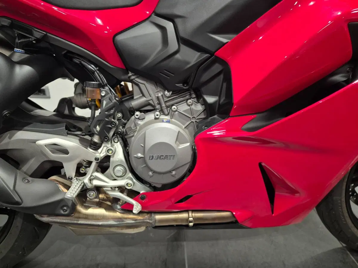 Ducati Panigale V2 S (2025 - 26) (10)