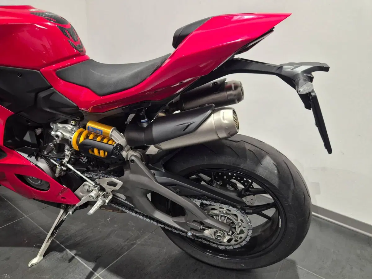 Ducati Panigale V2 S (2025 - 26) (14)