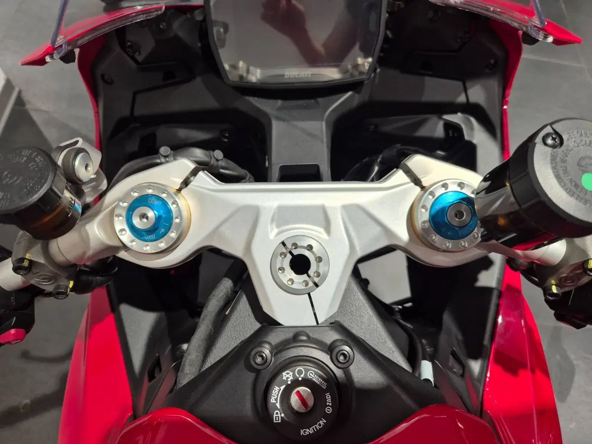 Ducati Panigale V2 S (2025 - 26) (16)