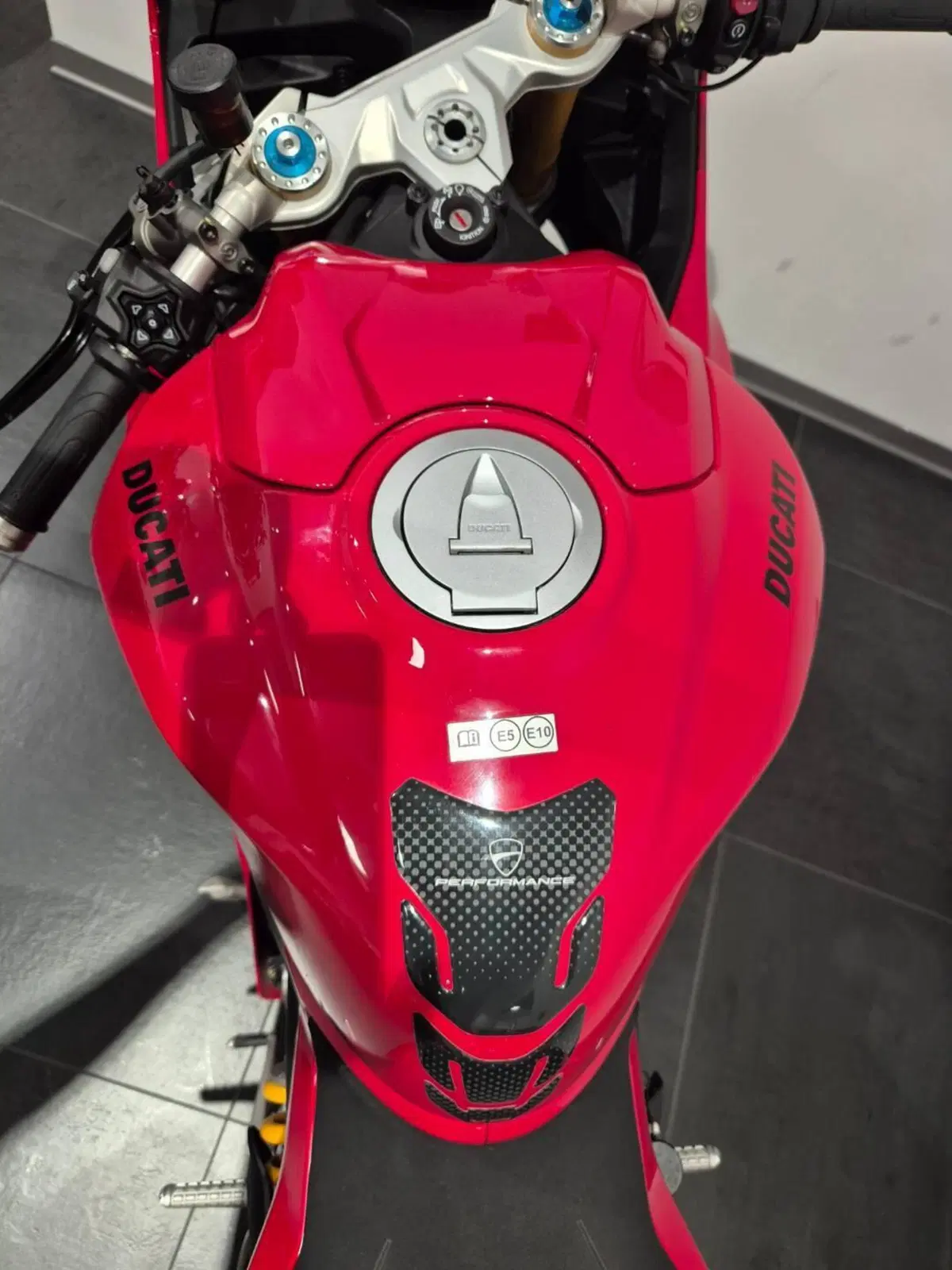 Ducati Panigale V2 S (2025 - 26) (17)