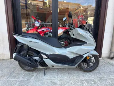 Honda PCX 125 (2021 - 24) usata