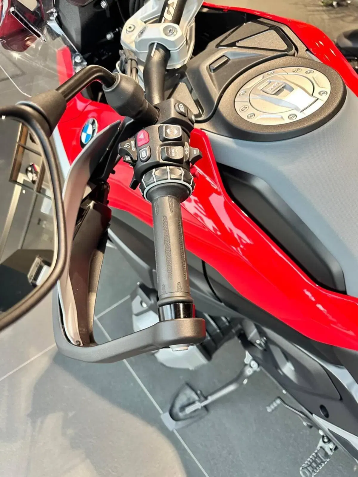 Bmw R 1300 GS ASA (2024 - 26) (4)
