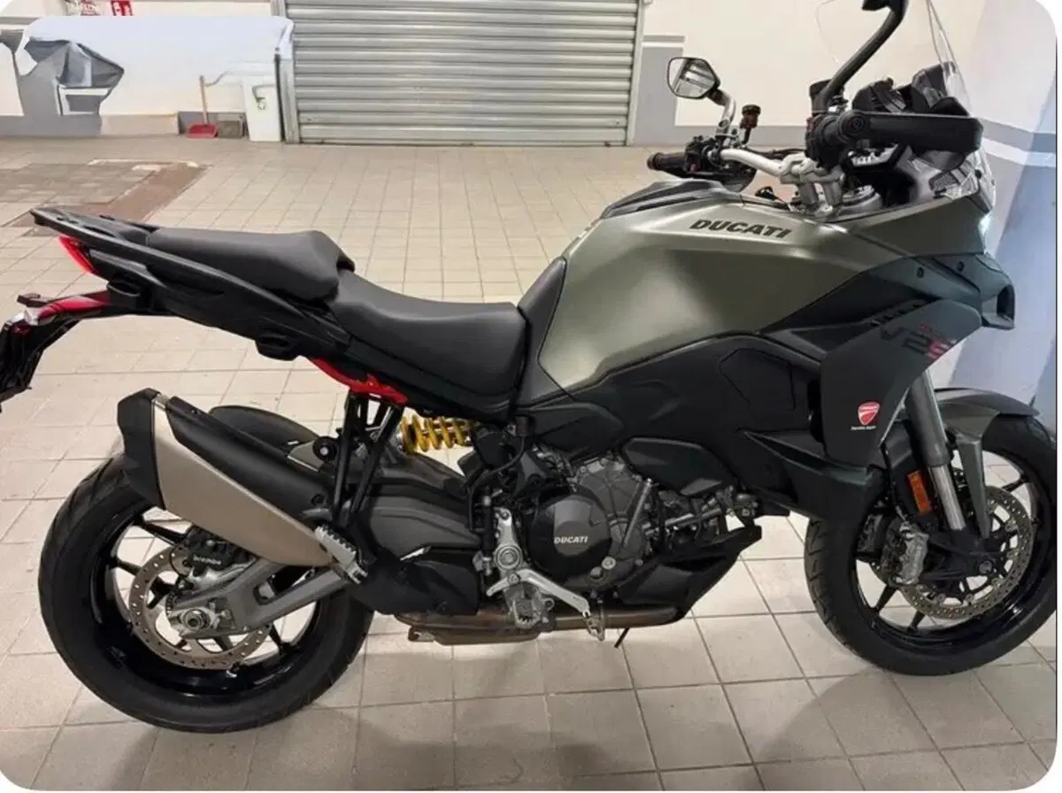 Ducati Multistrada V2 S (2025 - 26) (2)