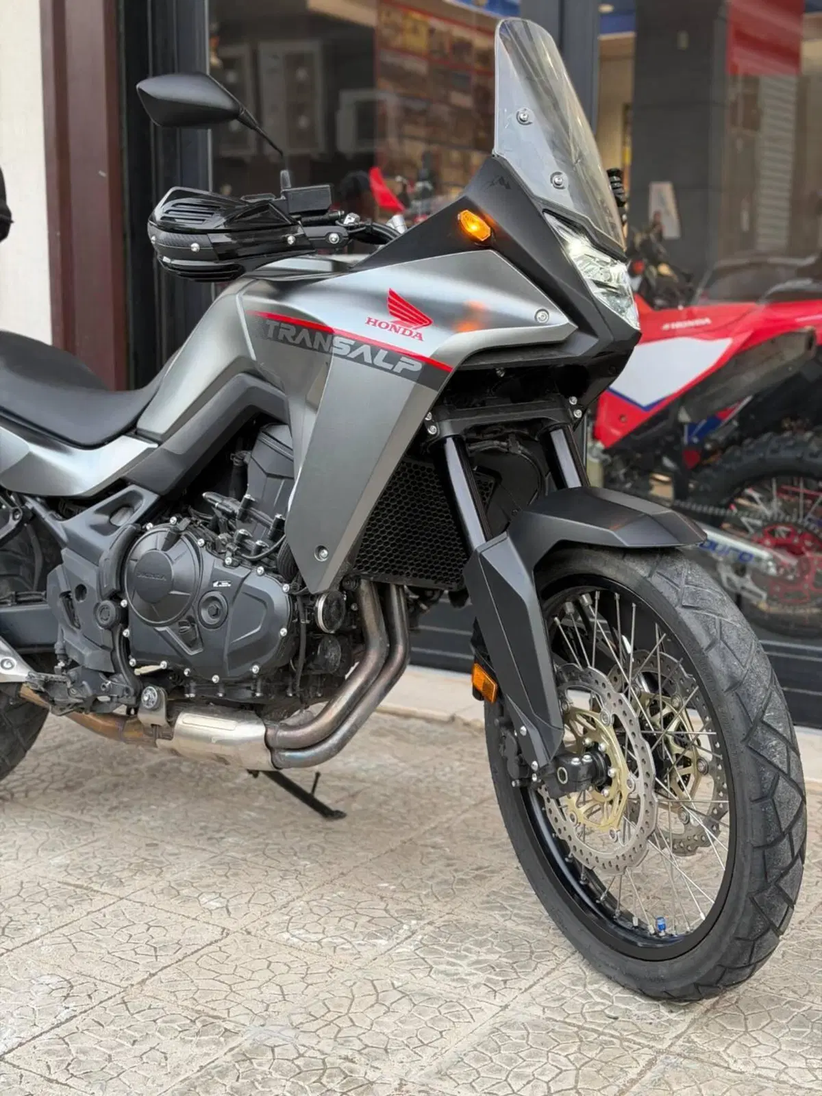 Honda Transalp XL750 (2023 - 24) (4)