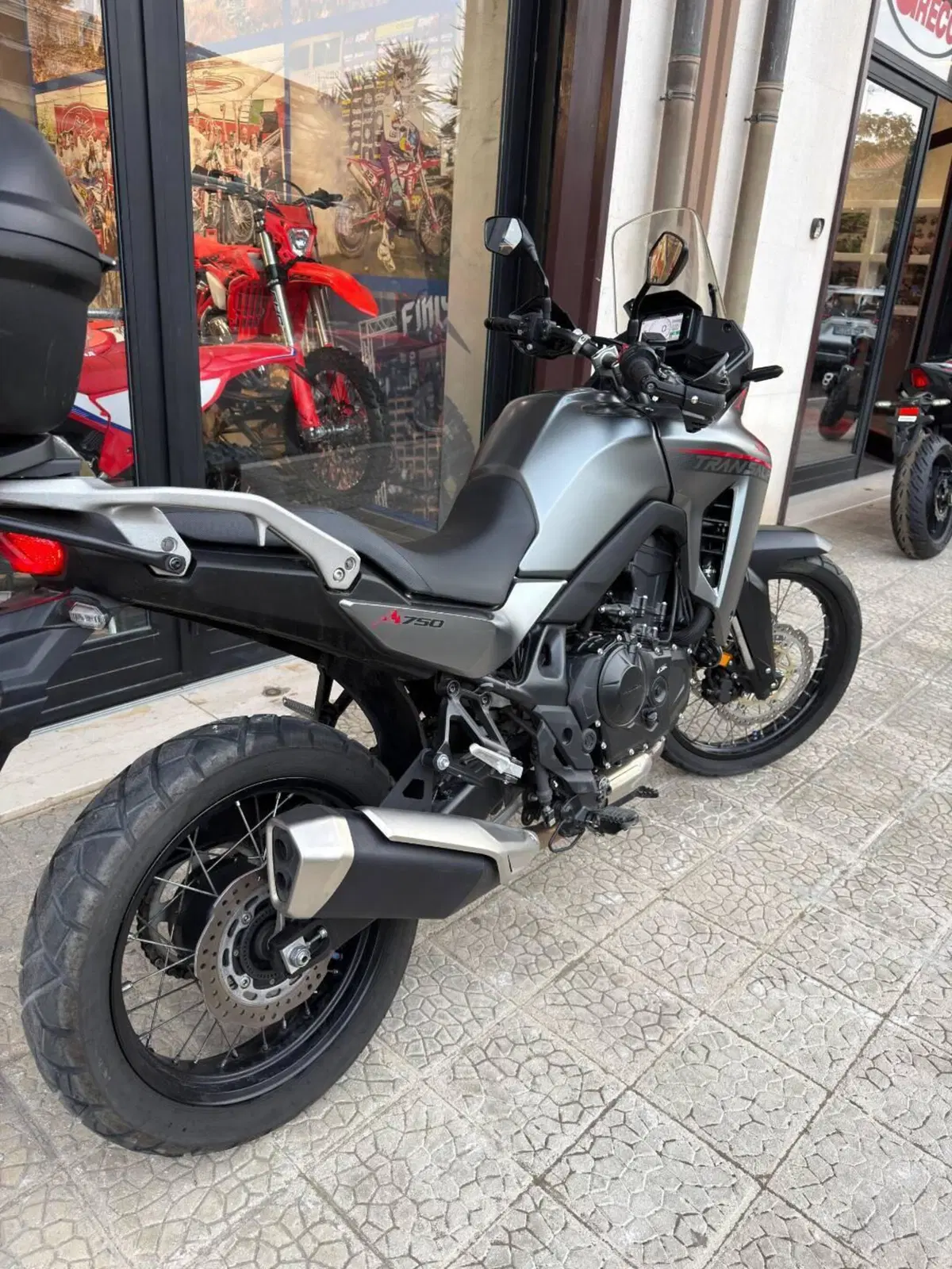 Honda Transalp XL750 (2023 - 24) (6)