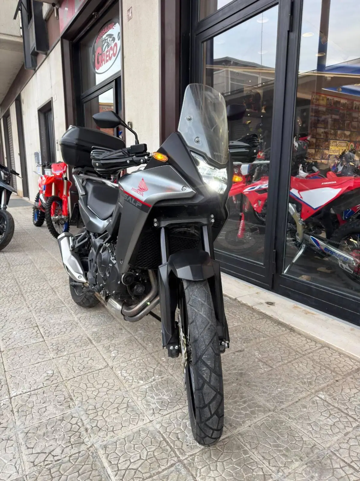 Honda Transalp XL750 (2023 - 24) (7)