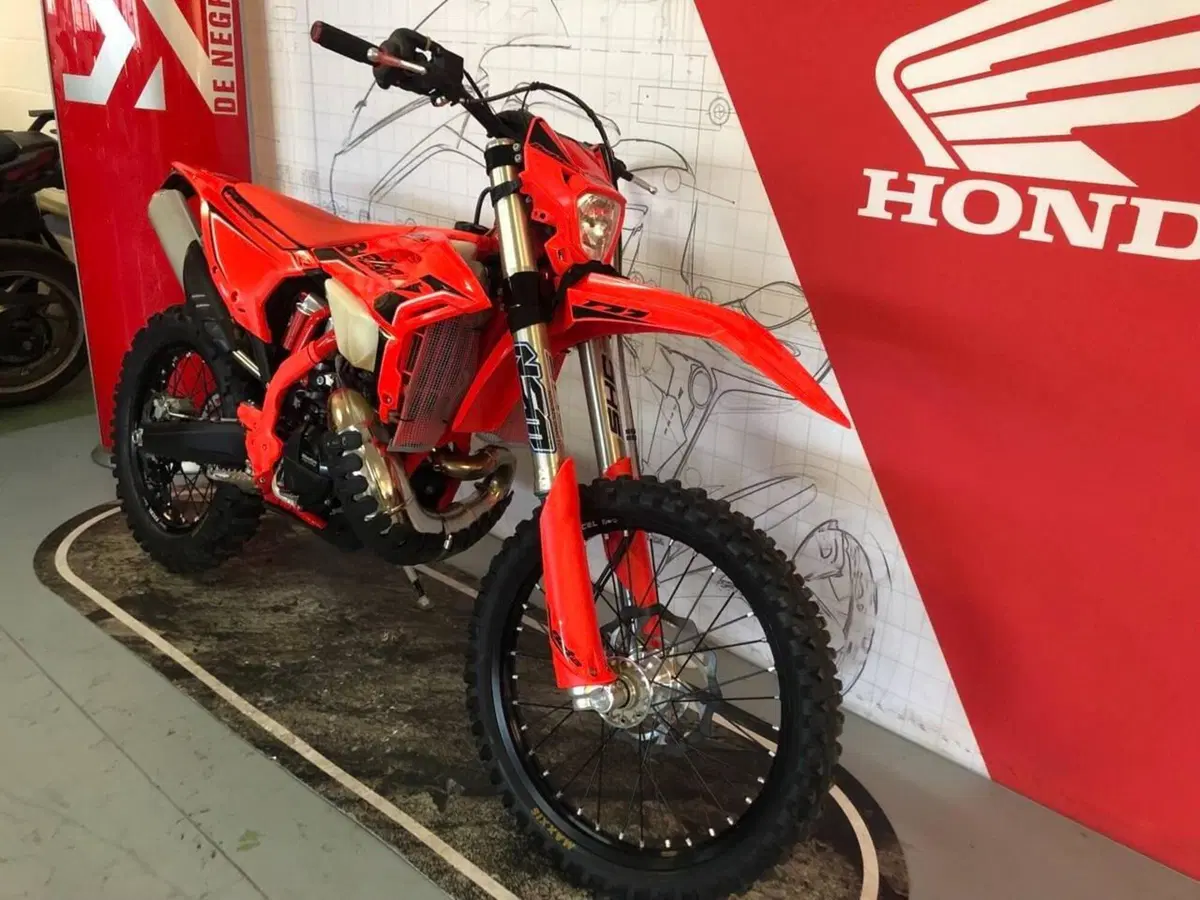 Betamotor RR X-PRO 250 2T Enduro (2026) (7)