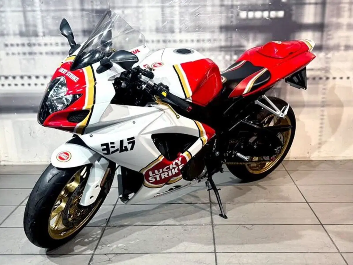 Suzuki GSX R 750 (2006 - 07) (2)