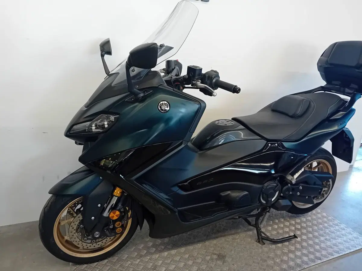 Yamaha T-Max 560 Tech Max (2022 - 24) (4)