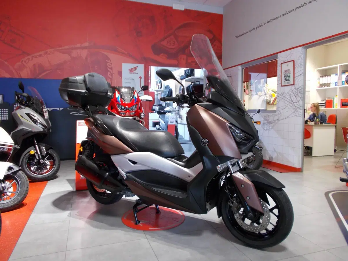 Yamaha X-Max 300 ABS (2017 - 20) (8)