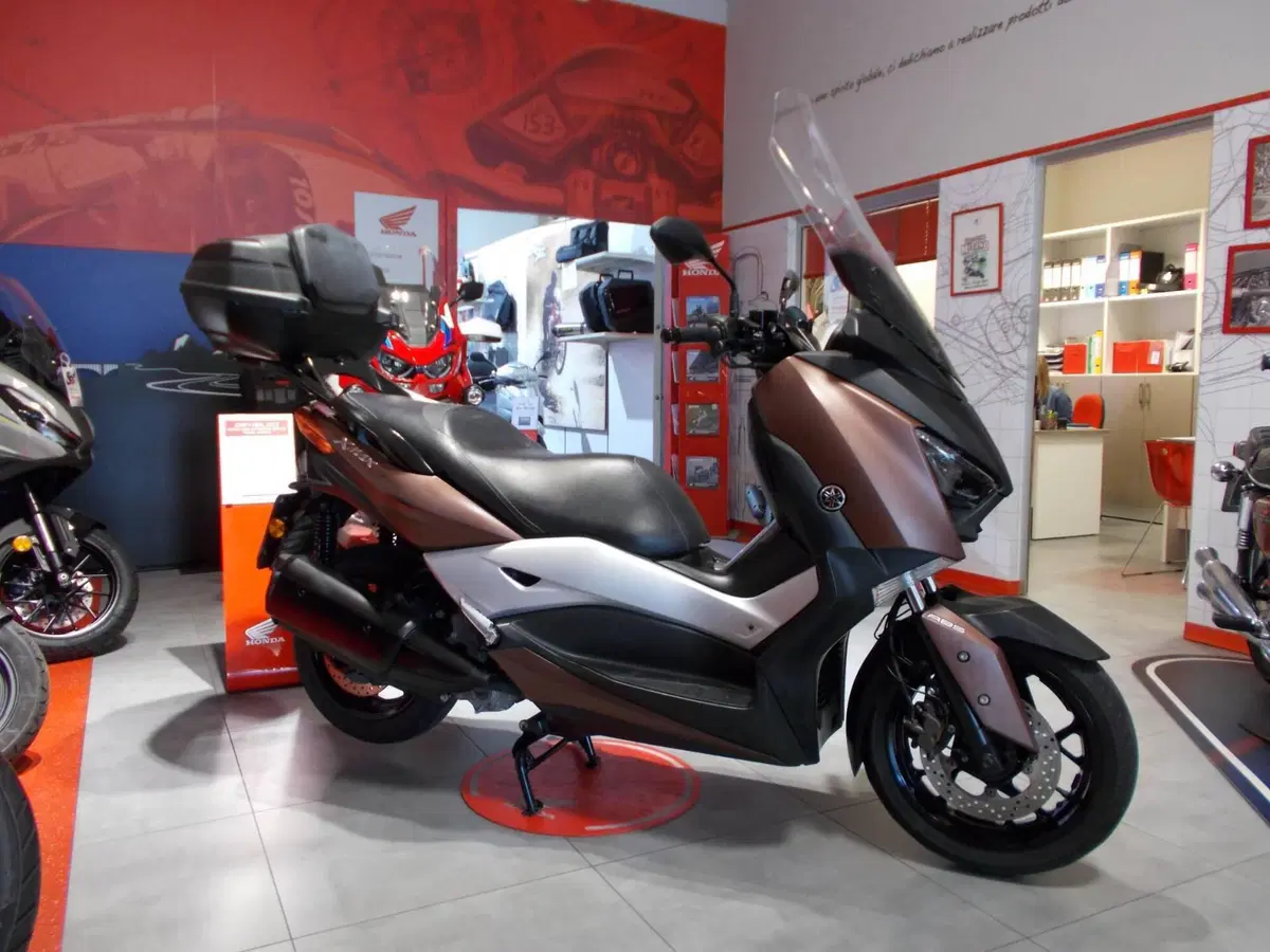 Yamaha X-Max 300 ABS (2017 - 20) (9)