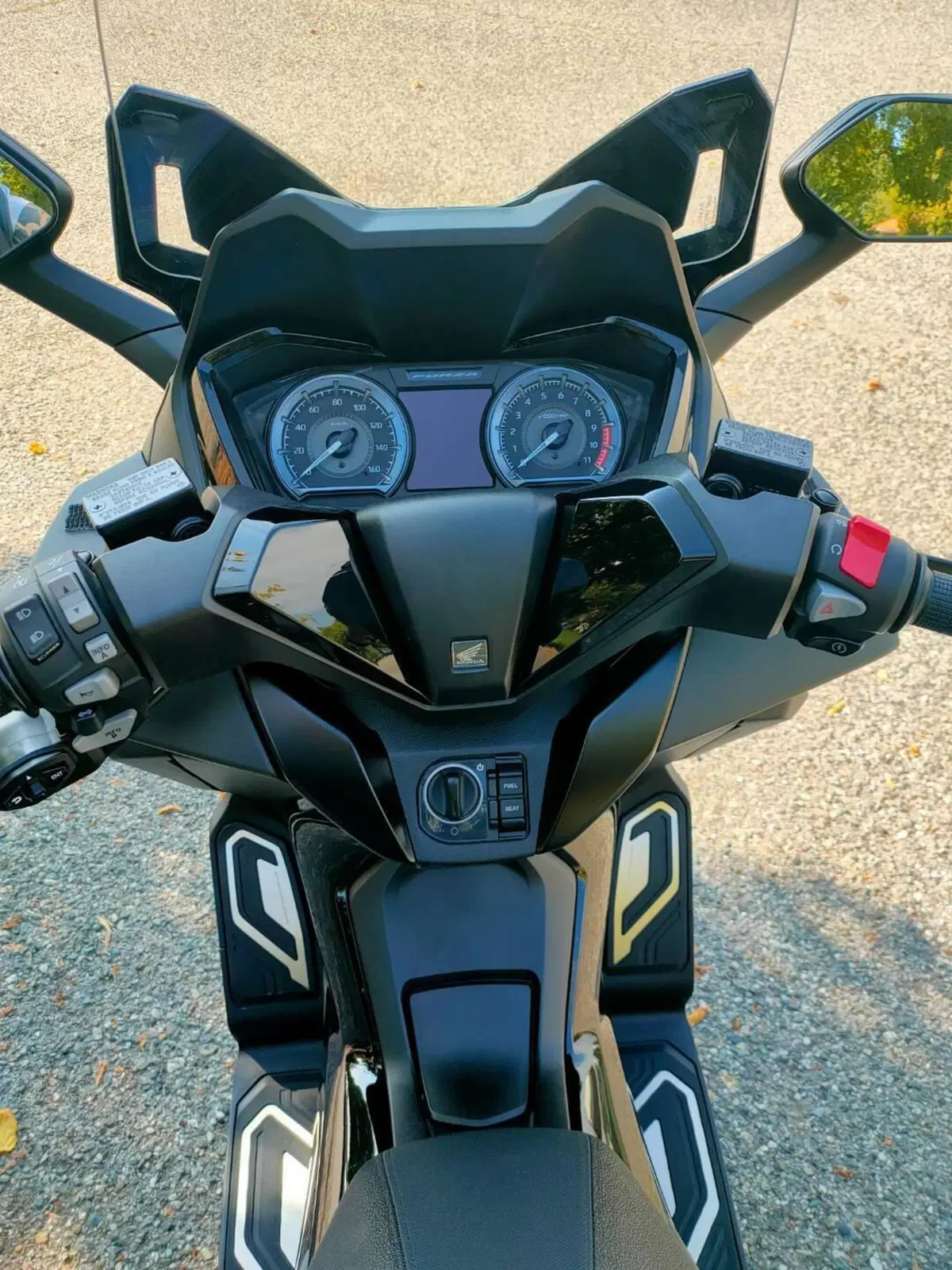 Honda Forza 350 (2022 - 24) (9)