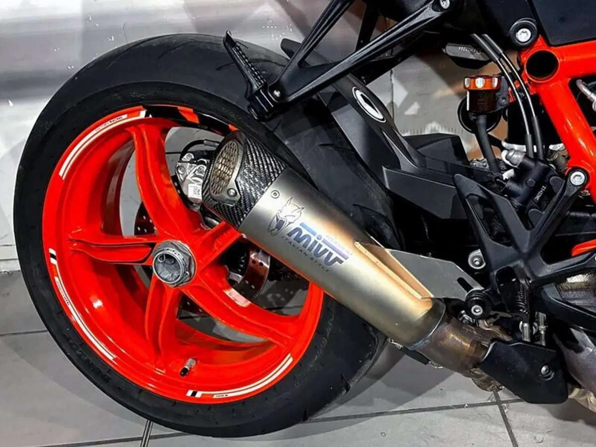 KTM 1290 Super Duke R EVO (2022 - 23) (5)
