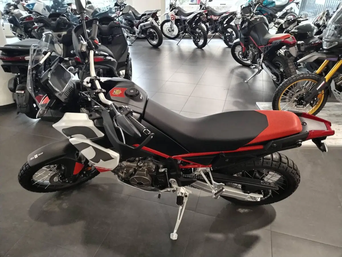 Aprilia Tuareg 660 (2025 - 26) (4)