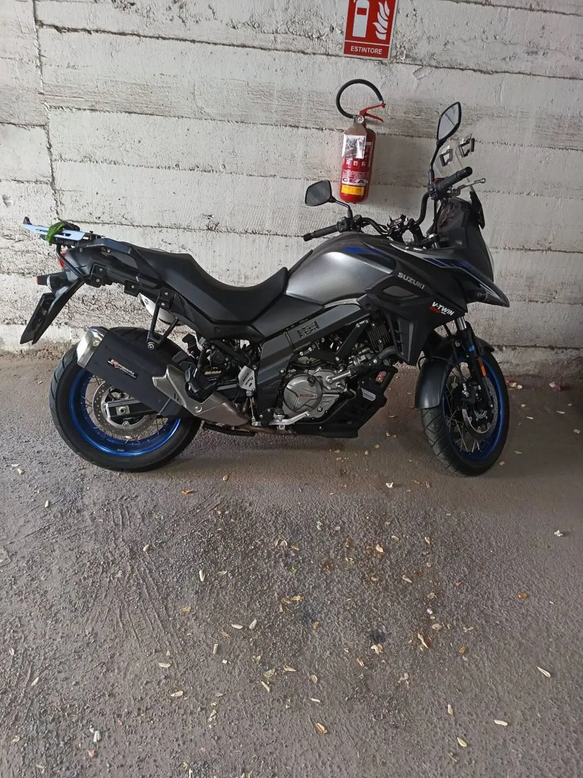 Suzuki V-Strom 650XT (2021 - 25) (3)