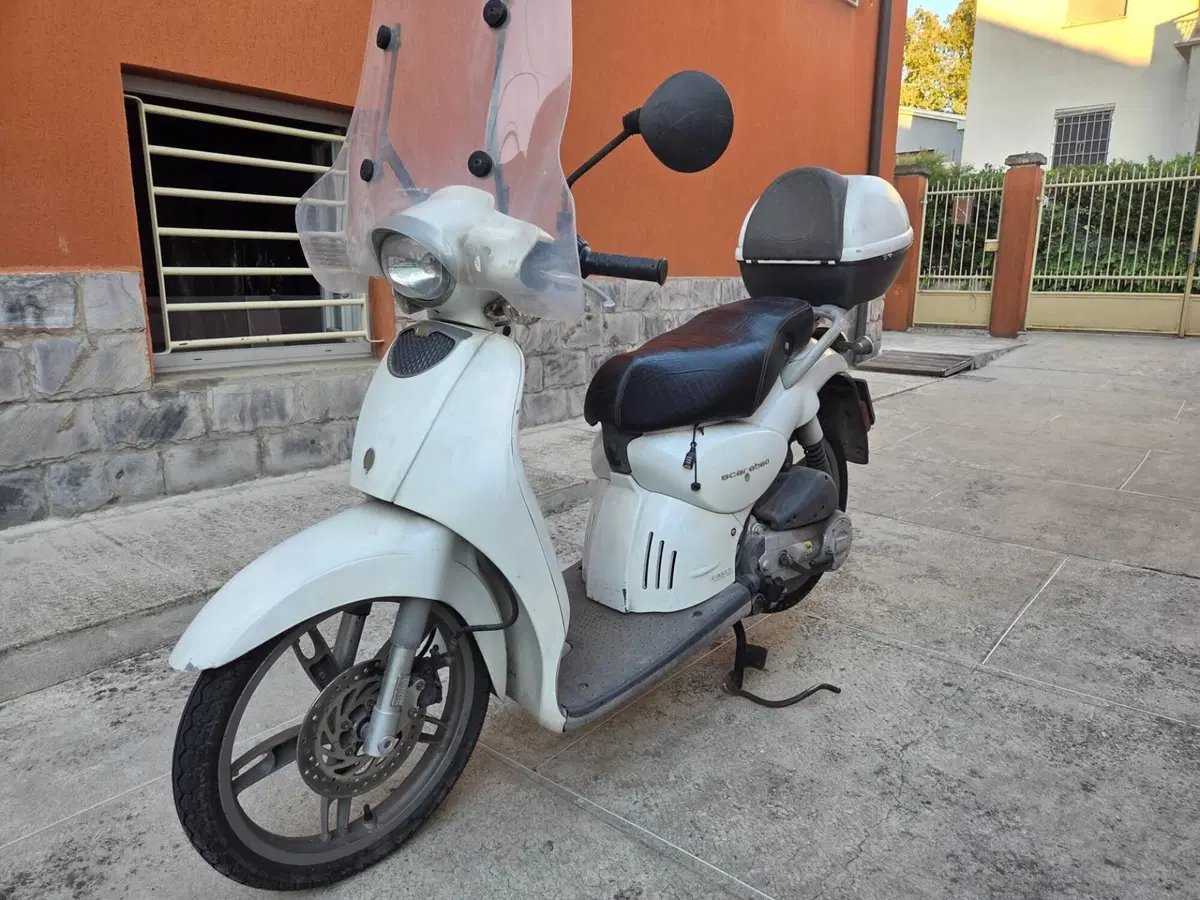 Aprilia Scarabeo 50 (2007 - 08) (2)