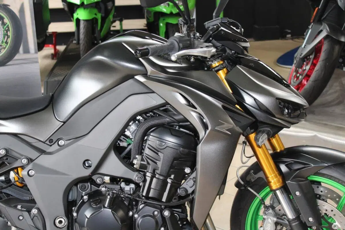 Kawasaki Z 1100 SE (2026 - 27) (2)