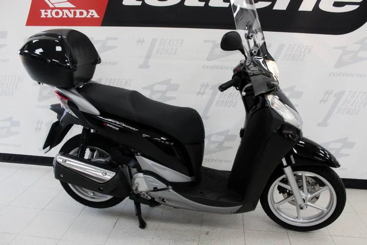 Honda SH 300 i ABS (2013 - 14) (3)