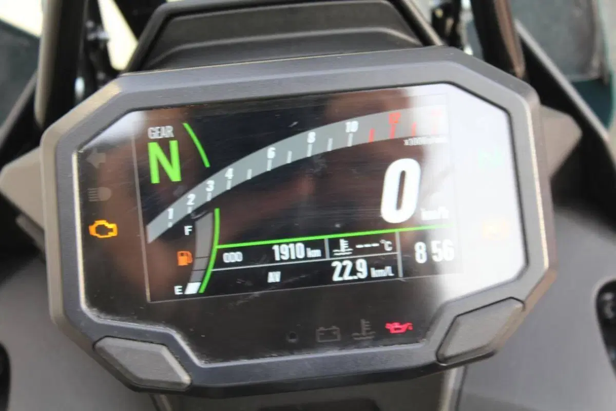 Kawasaki KLE 500 SE (2026 - 27) (7)