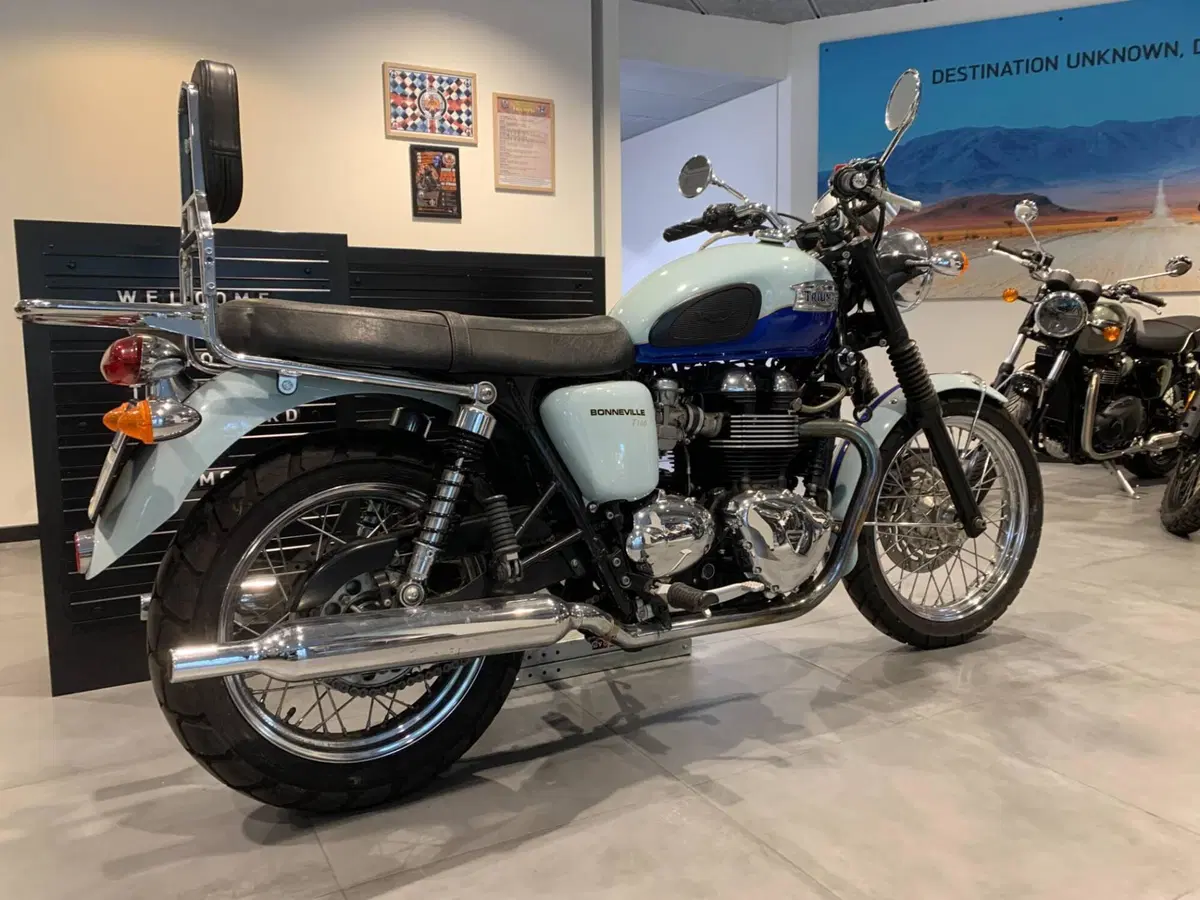 Triumph Bonneville T100 (2008 - 16) (2)