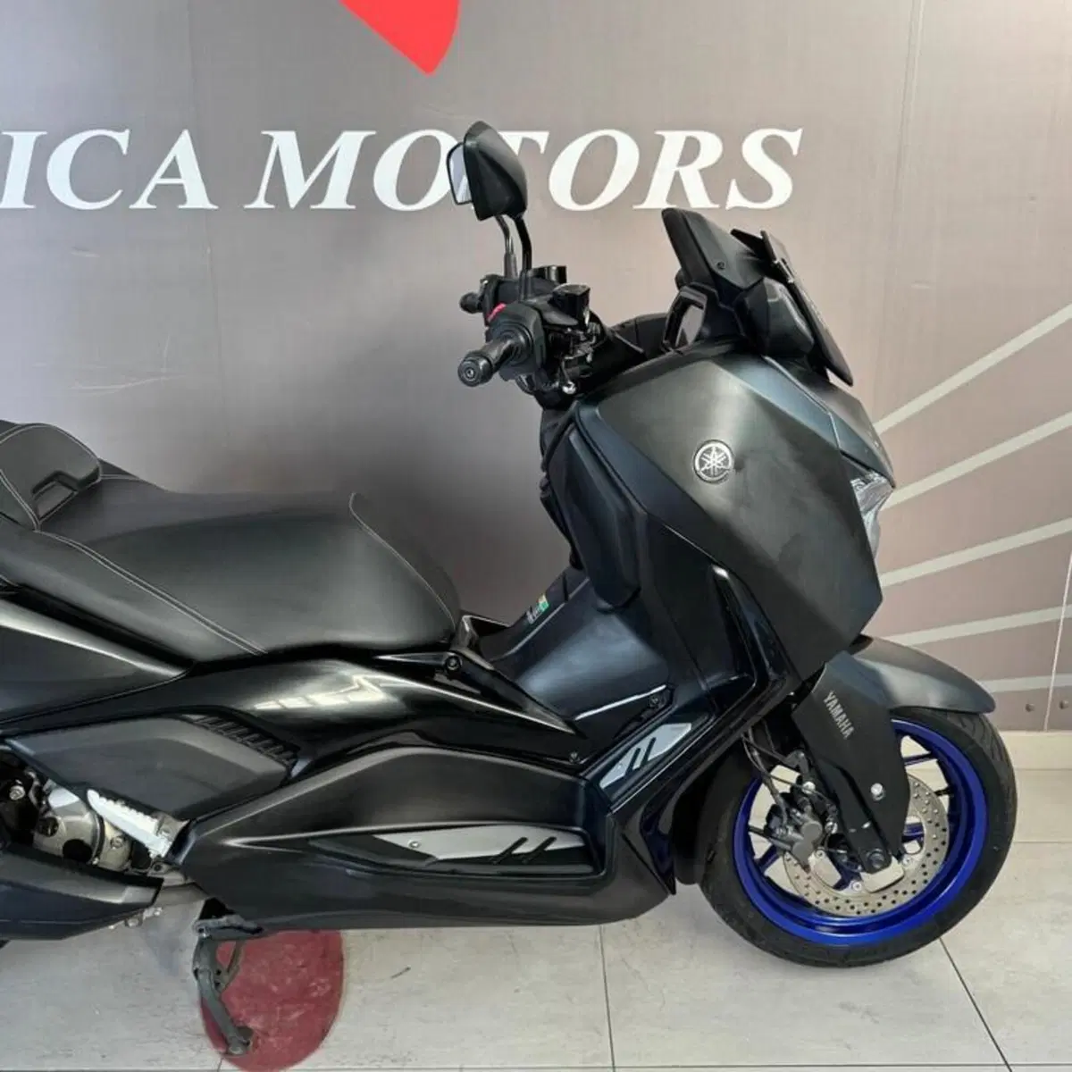 Yamaha X-Max 300 (2021 - 24) (3)