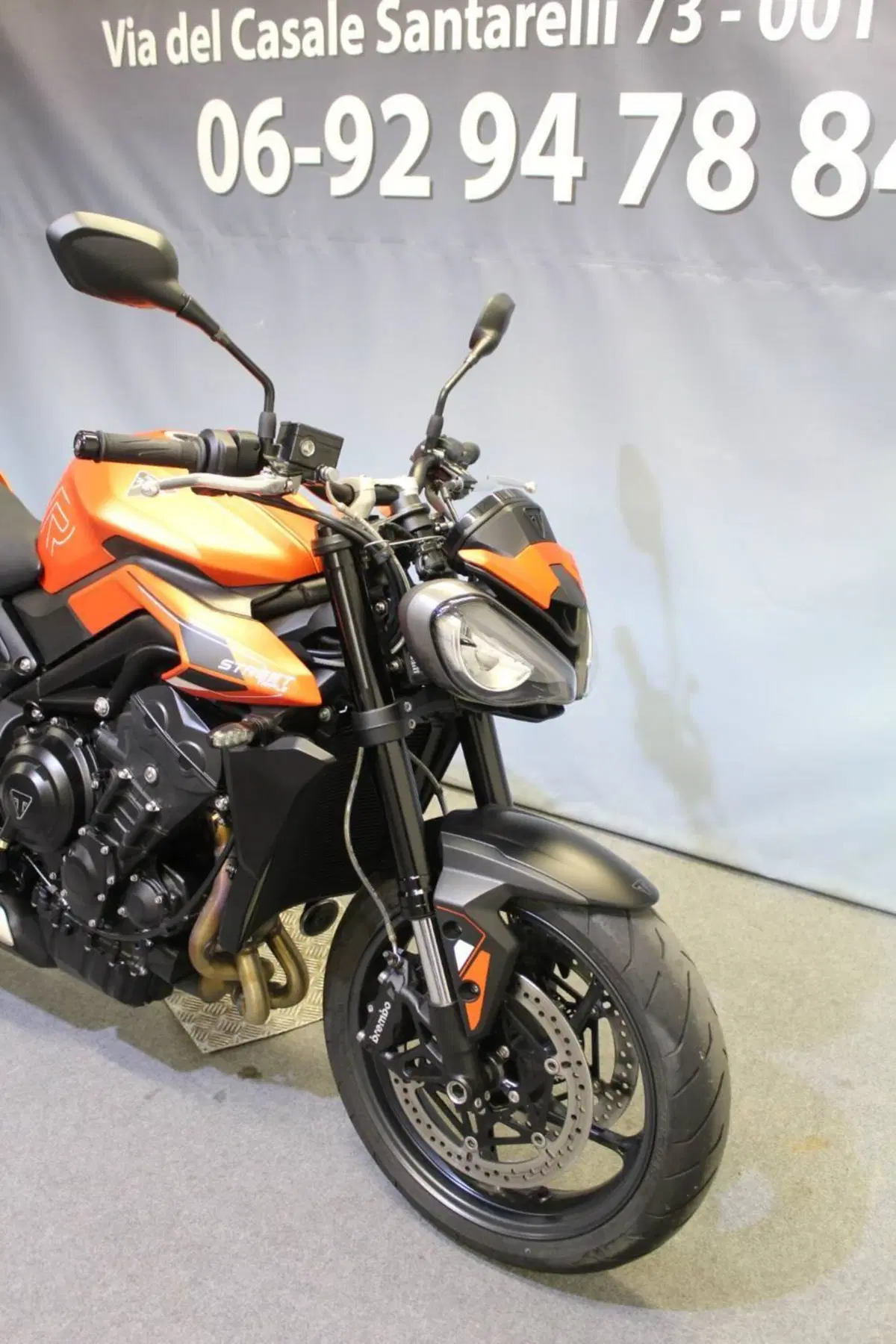 Triumph Street Triple 765 R (2023 - 26) (8)