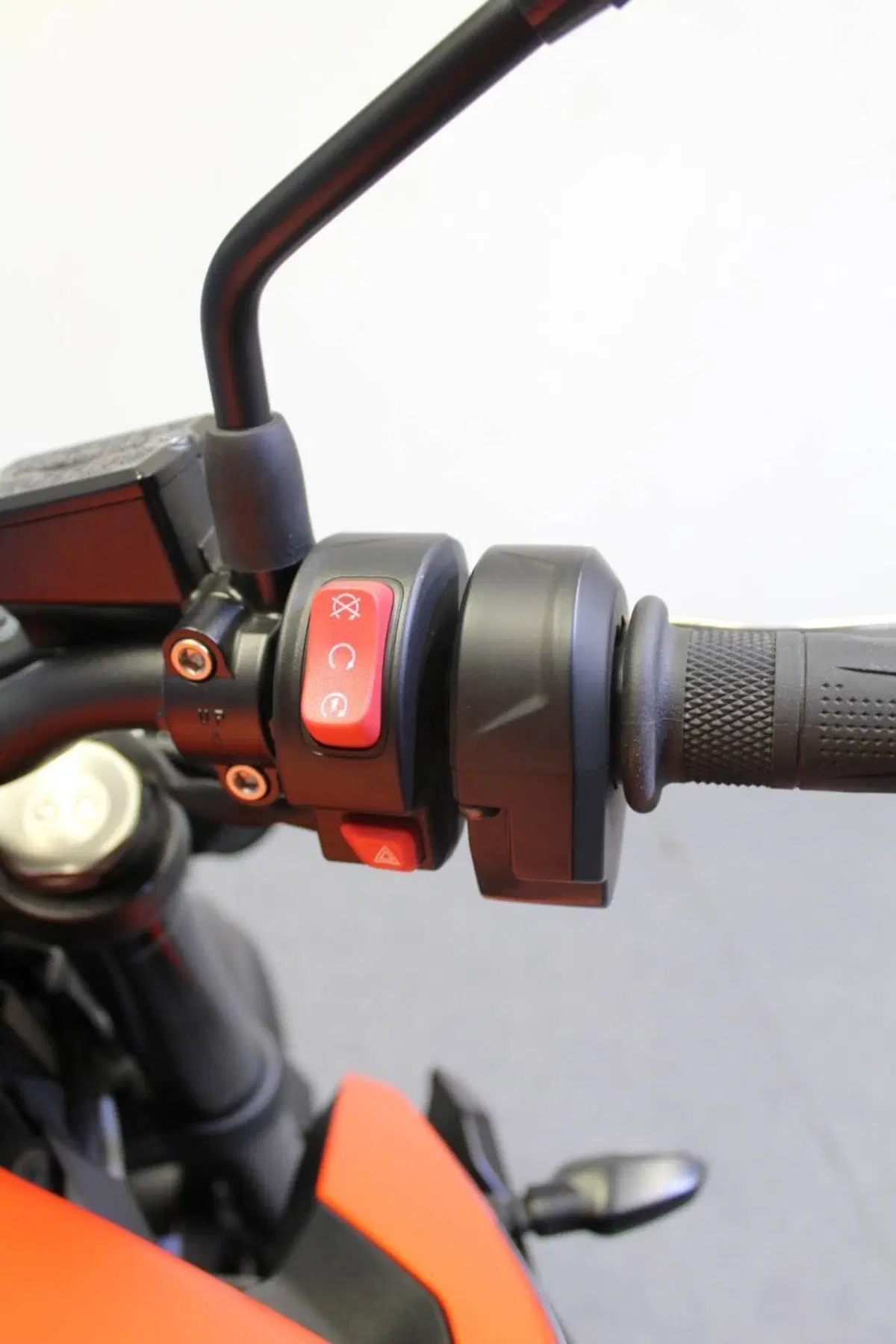Triumph Street Triple 765 R (2023 - 26) (11)