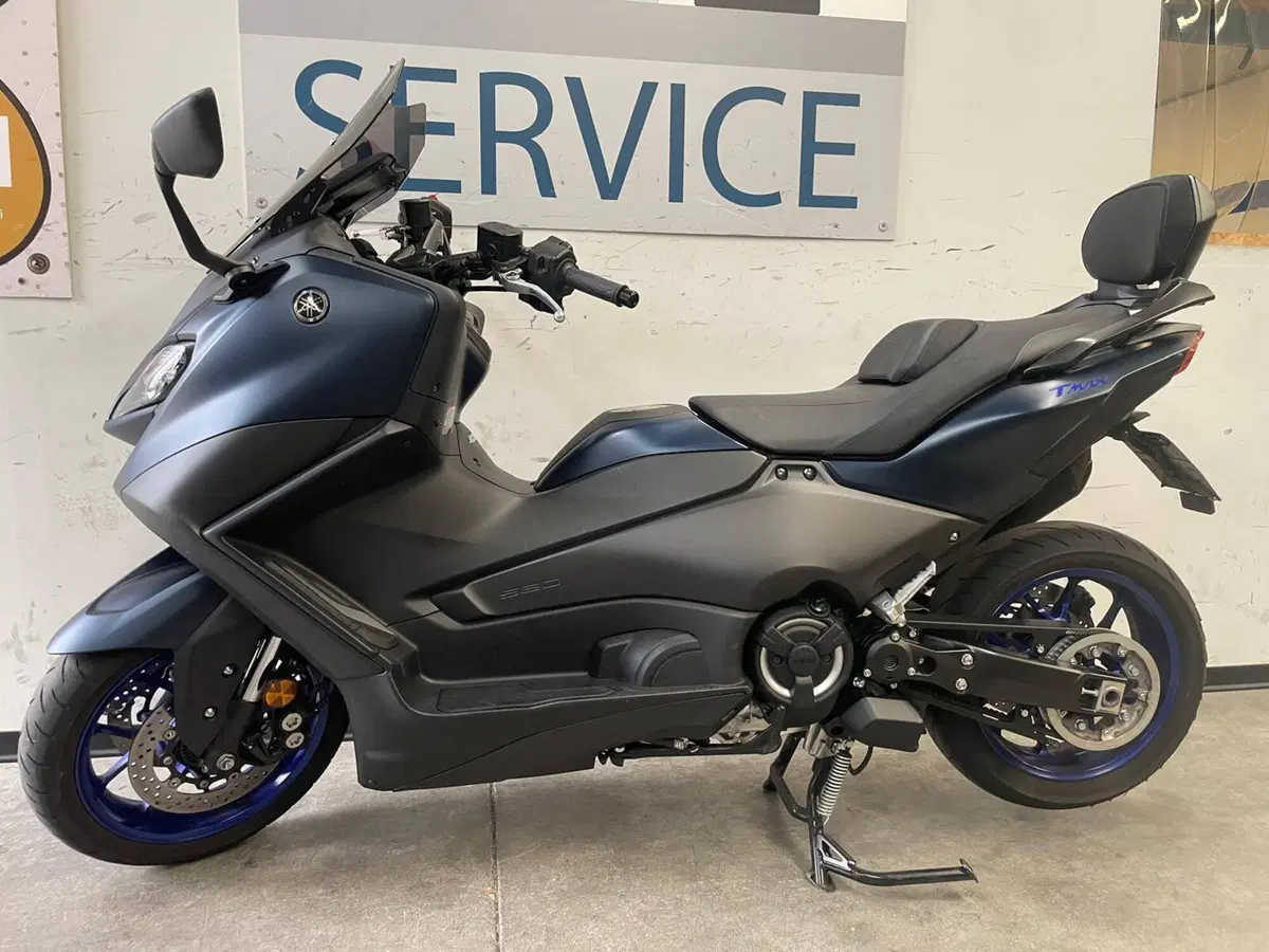 Yamaha T-Max 560 (2022 - 24)