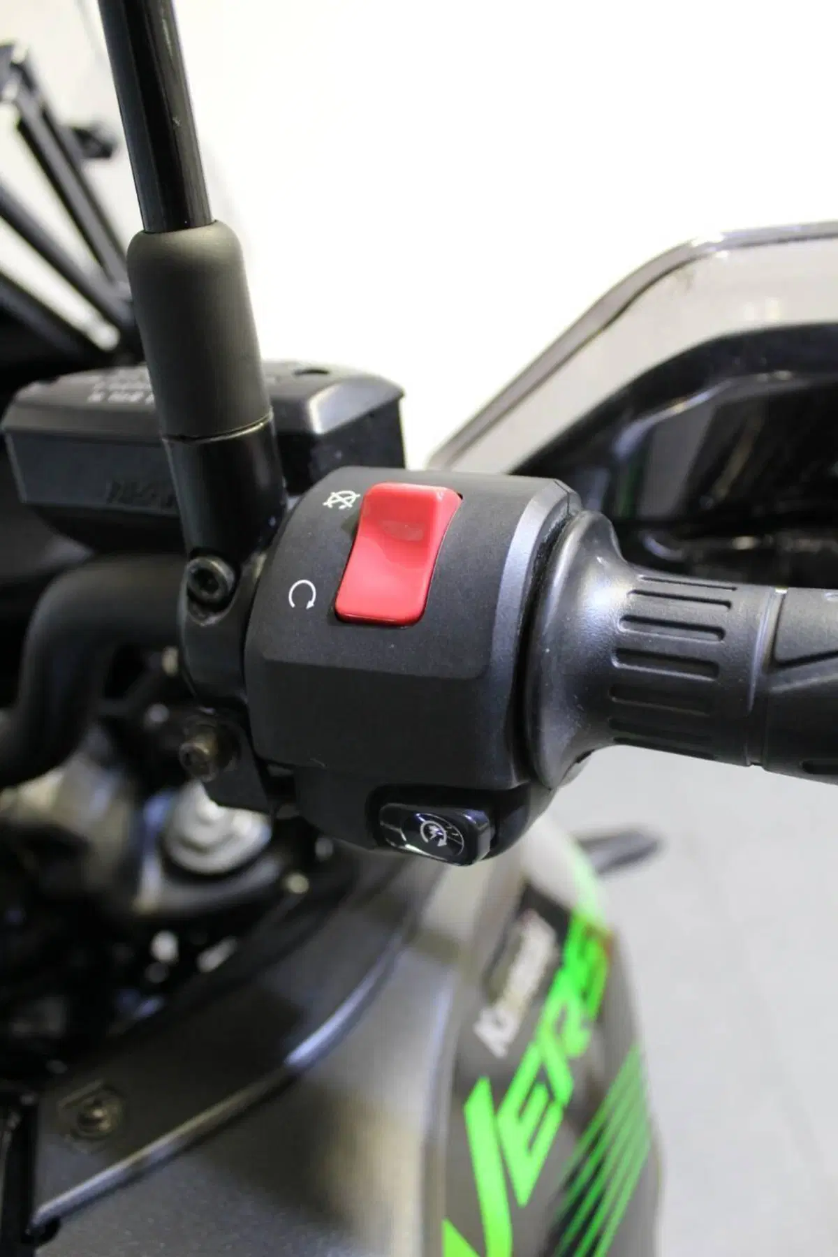 Kawasaki Versys 650 (2025 - 27) (11)