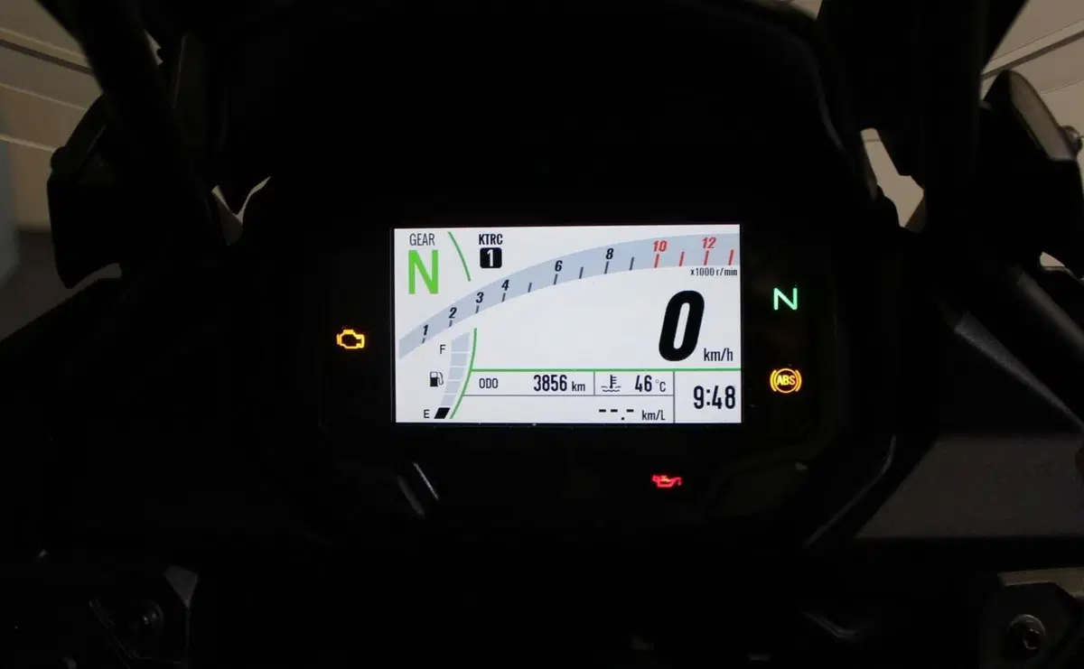 Kawasaki Versys 650 (2025 - 27) (3)