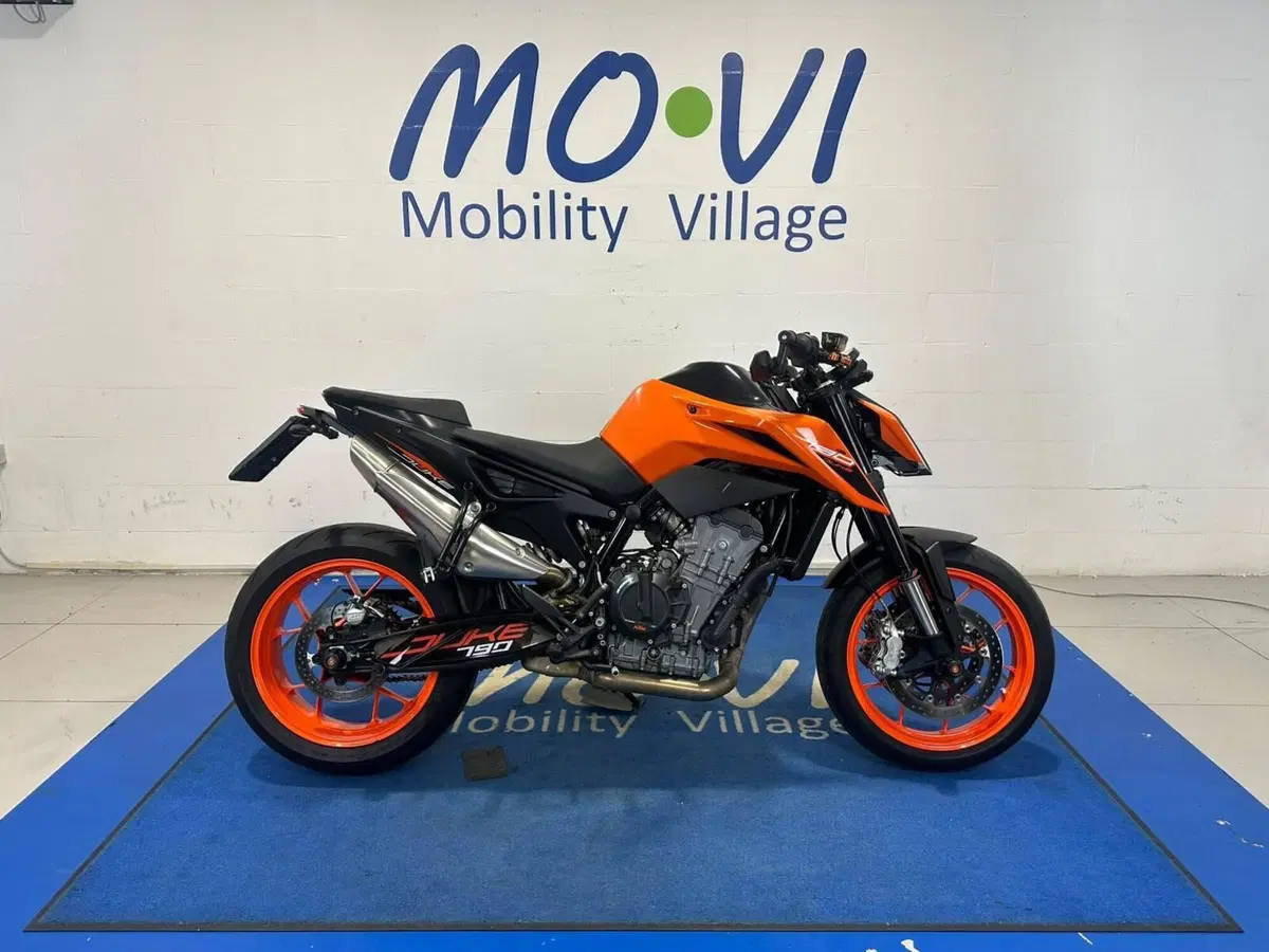 KTM 790 Duke L (2019 - 20)