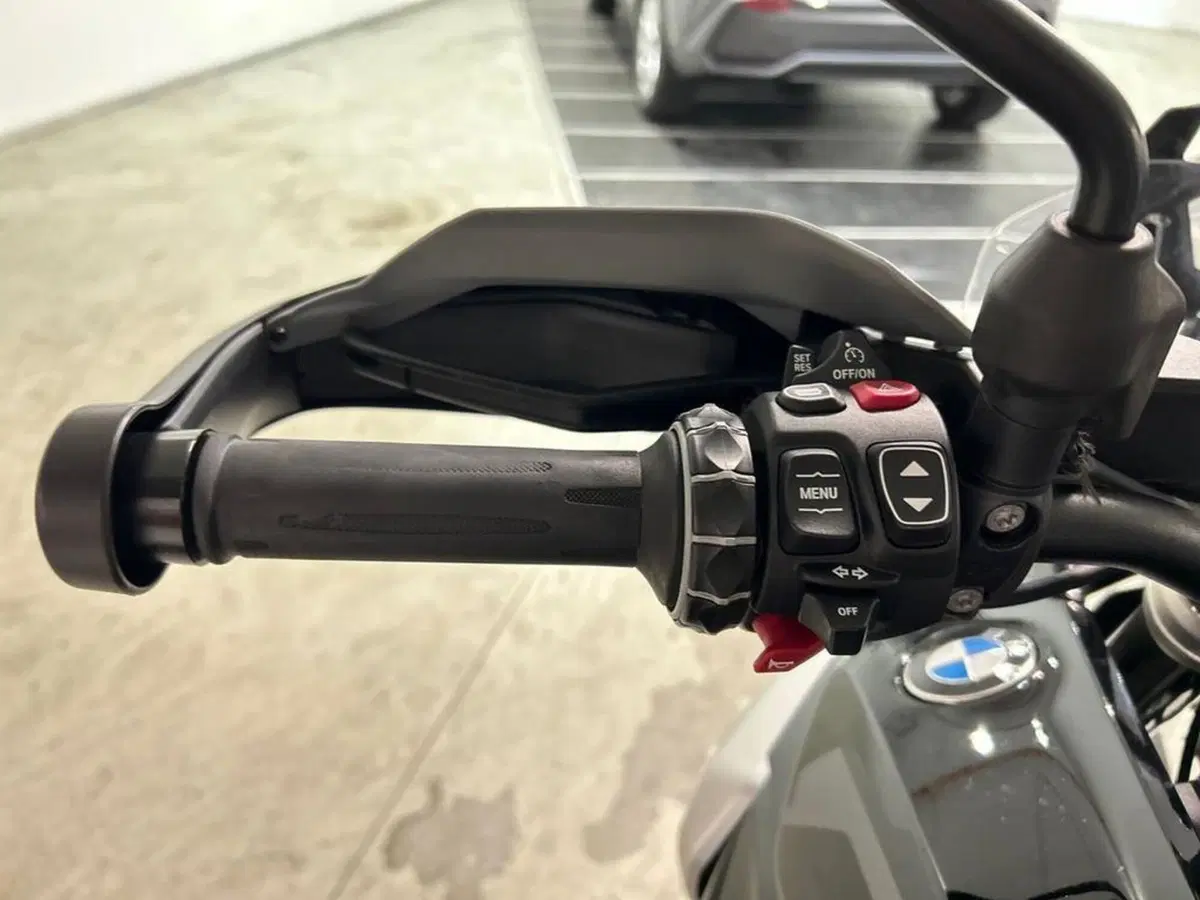 Bmw R 1300 GS Triple Black (2023 - 26) (7)