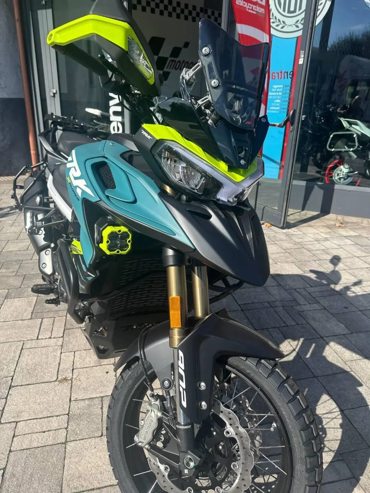 Benelli TRK 902 Xplorer (2026) (2)