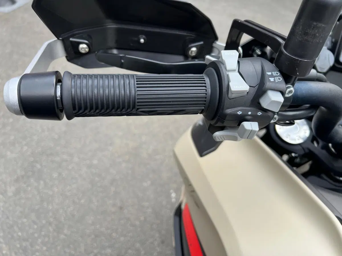 Benelli TRK 702X (2023 - 25) (14)
