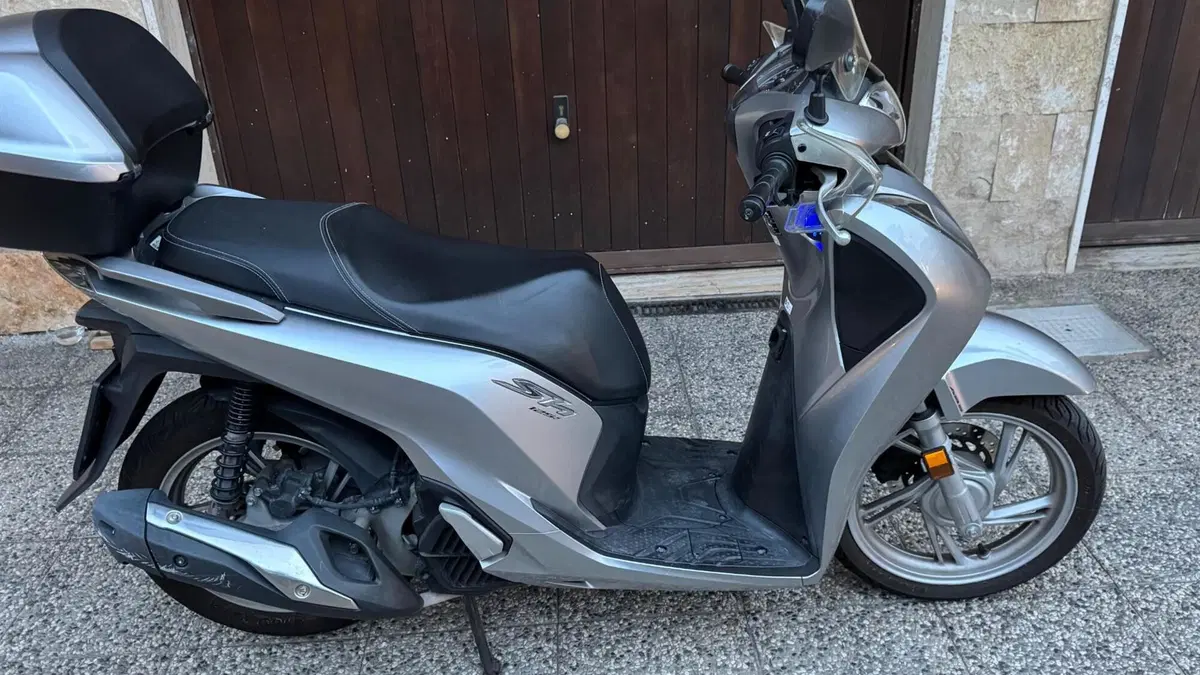 Honda SH 125 i ABS (2013 - 17) (2)