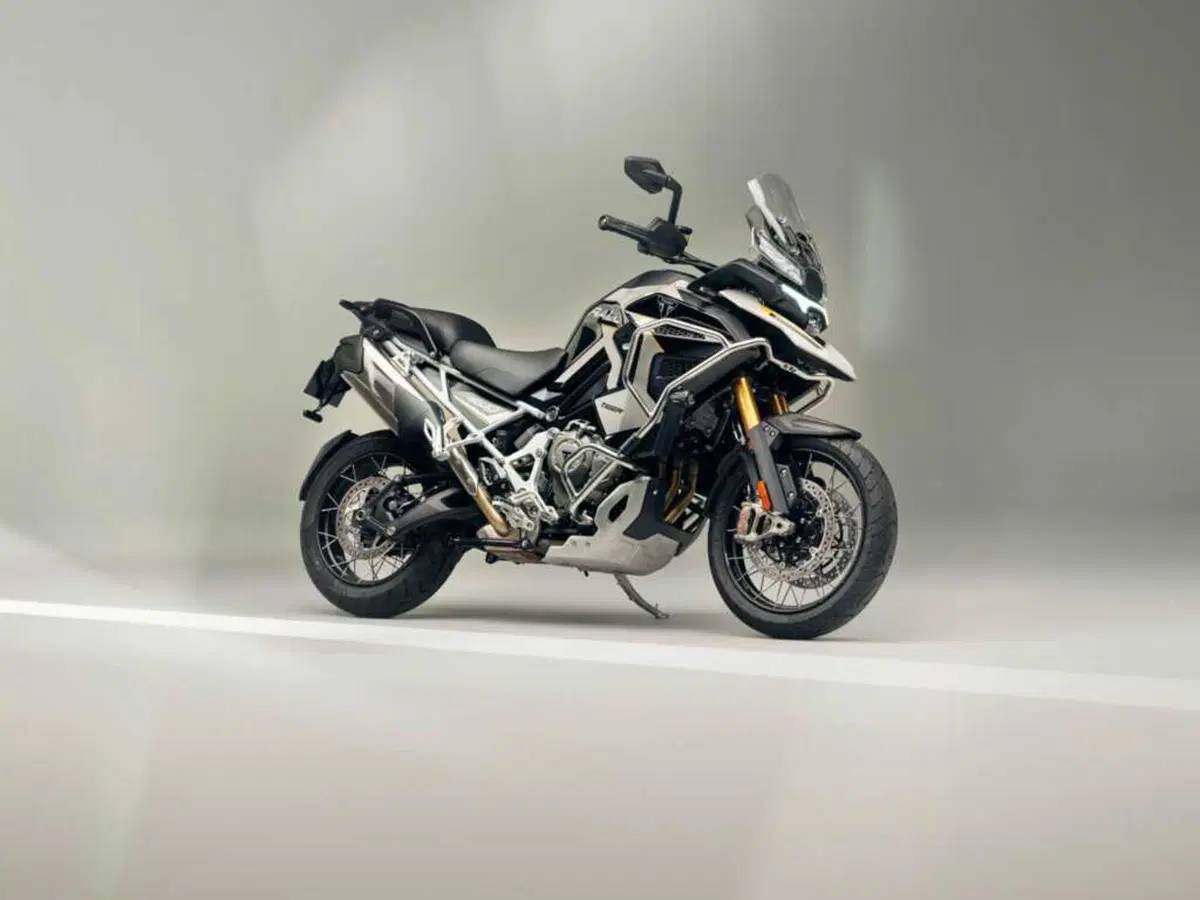 Triumph scopre le carte per il 2027: quattro moto nuove in tre mesi e la Bonneville T40 è solo la prima (3)