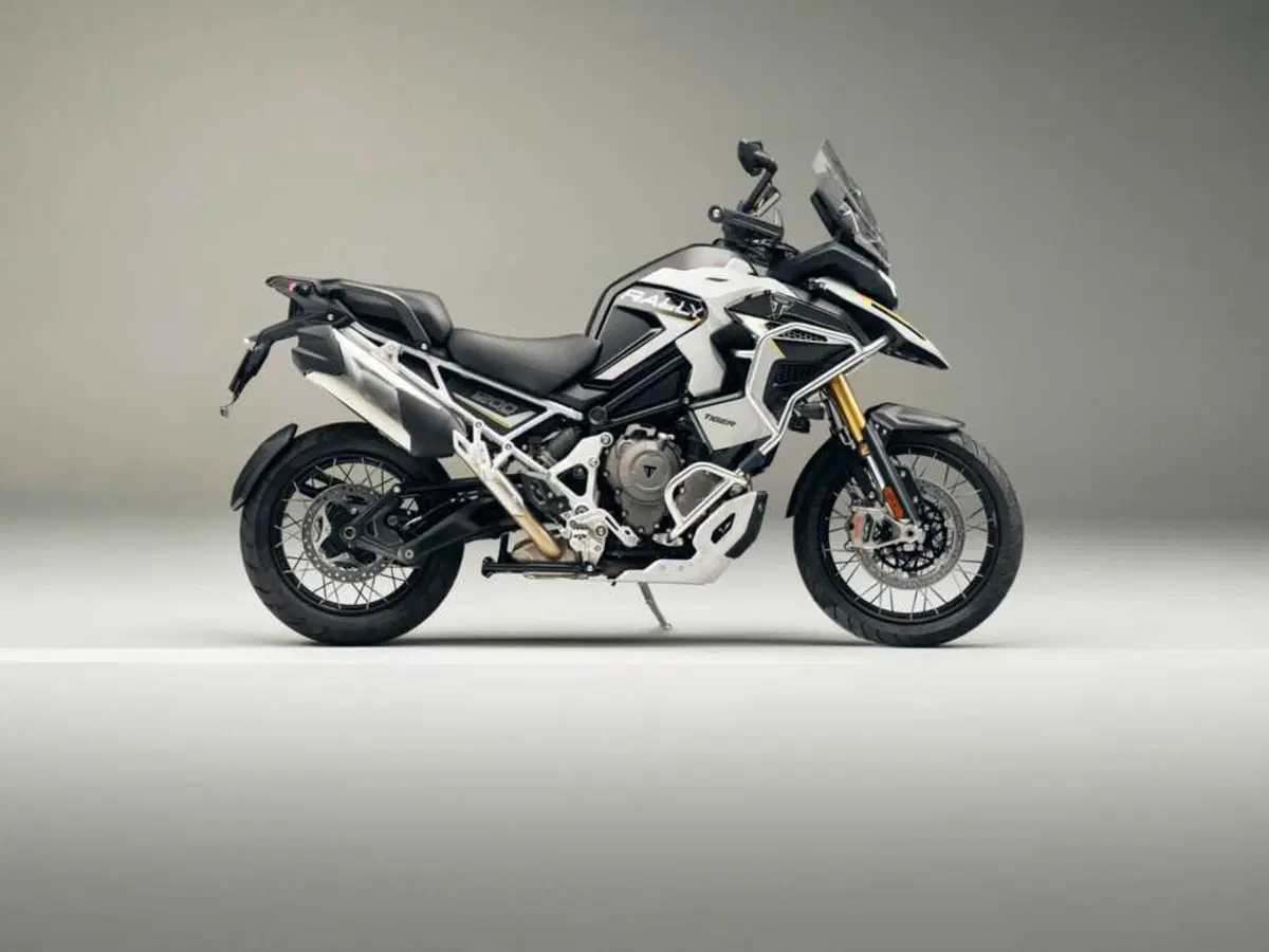 Triumph scopre le carte per il 2027: quattro moto nuove in tre mesi e la Bonneville T40 è solo la prima (6)