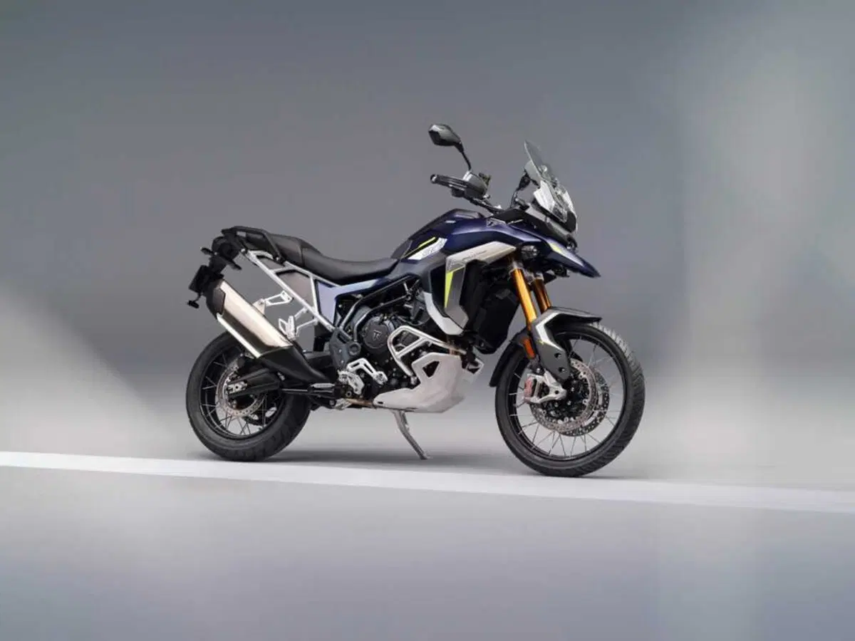 Triumph scopre le carte per il 2027: quattro moto nuove in tre mesi e la Bonneville T40 è solo la prima (9)