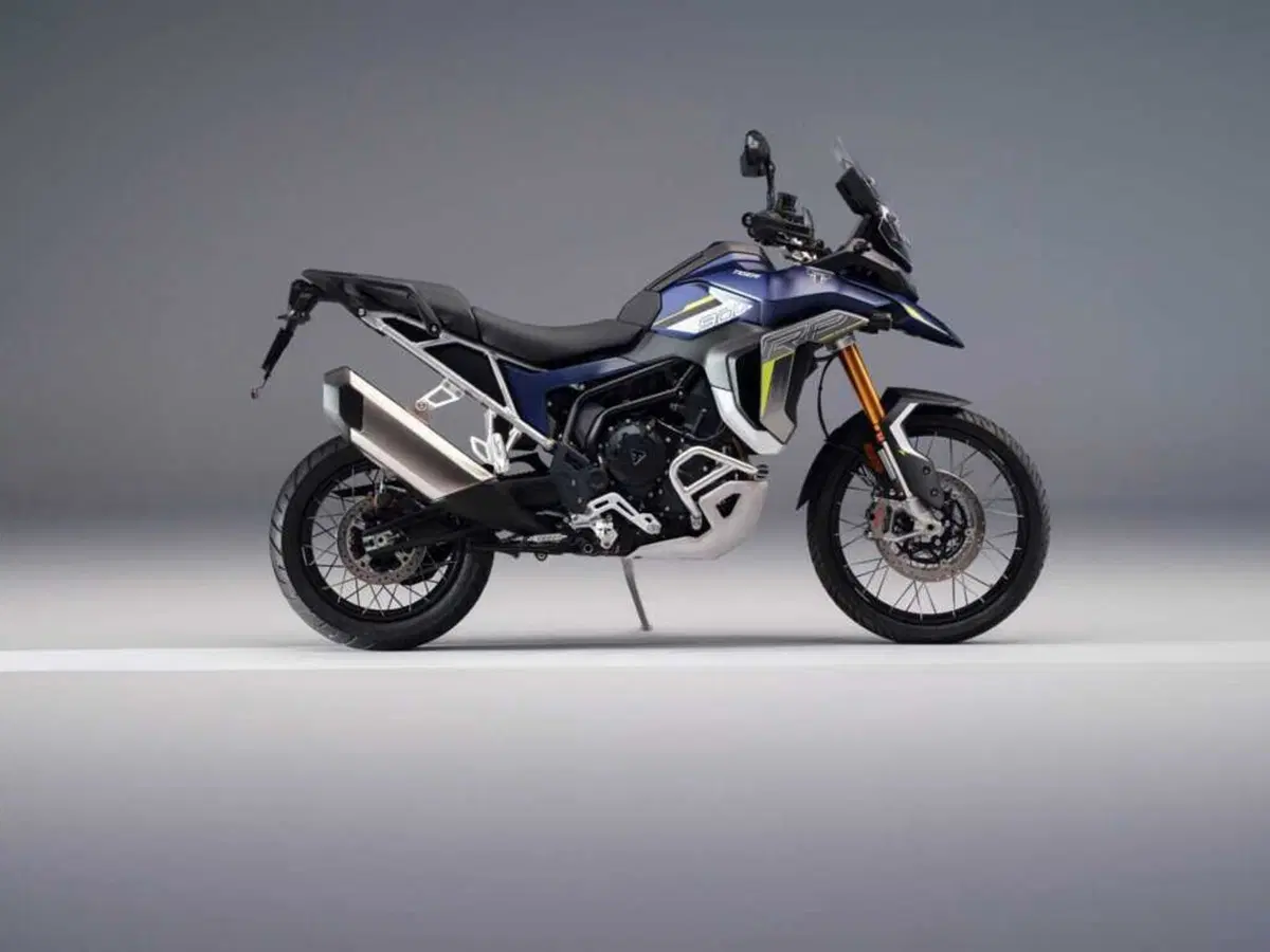 Triumph scopre le carte per il 2027: quattro moto nuove in tre mesi e la Bonneville T40 è solo la prima (10)