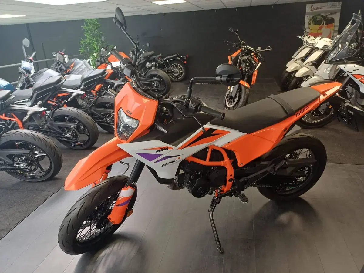 KTM 390 SMC R (2025 - 26) (2)