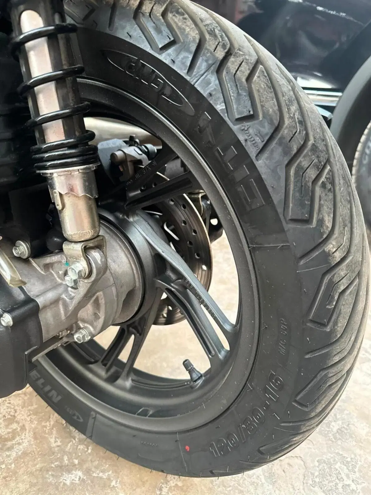 Honda SH 125i (2024 - 25) (14)