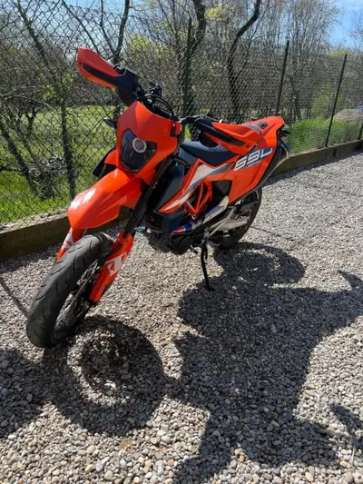 KTM 690 SMC R (2023 - 25) usata