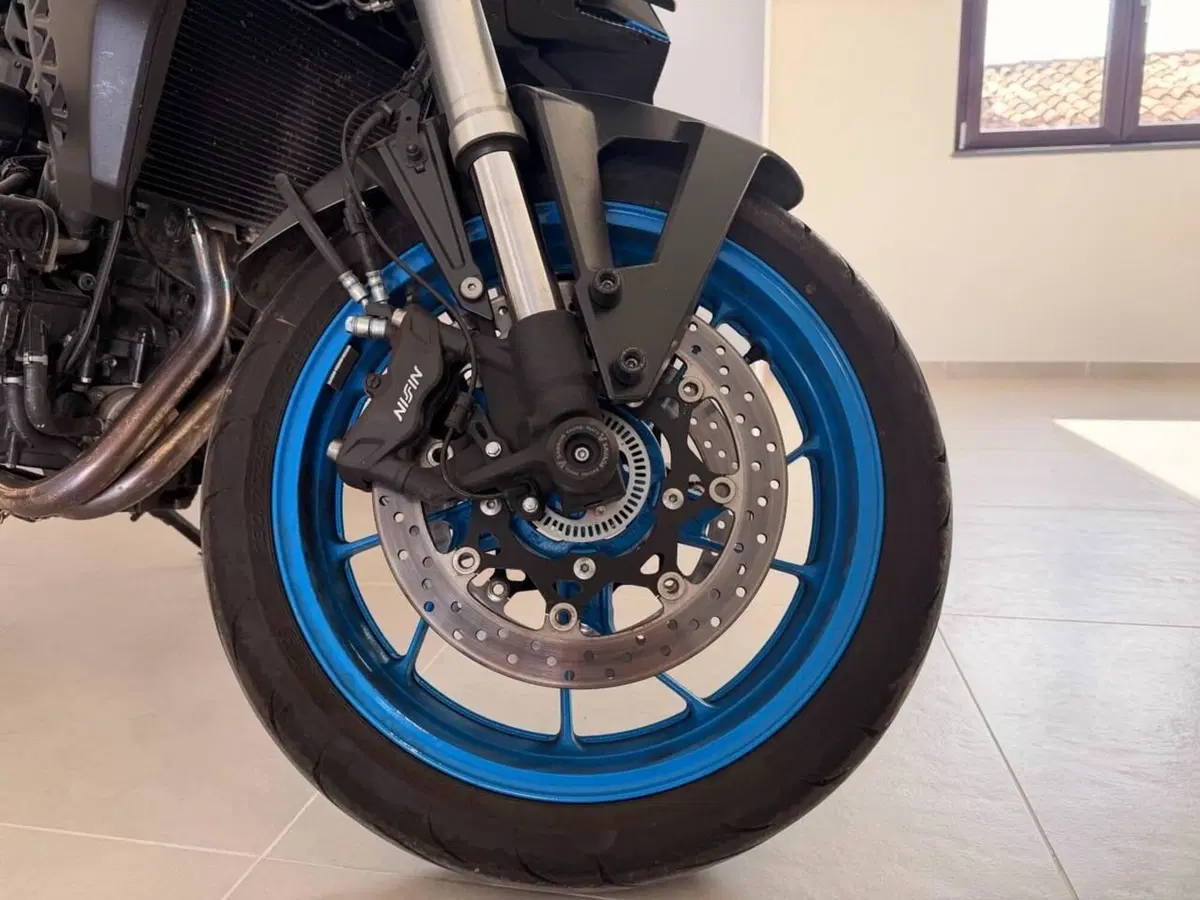 Suzuki GSX-8S (2023 - 24) (4)