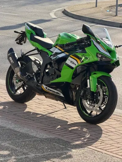 Kawasaki Ninja 636 ZX-6R (2024 - 27) usata