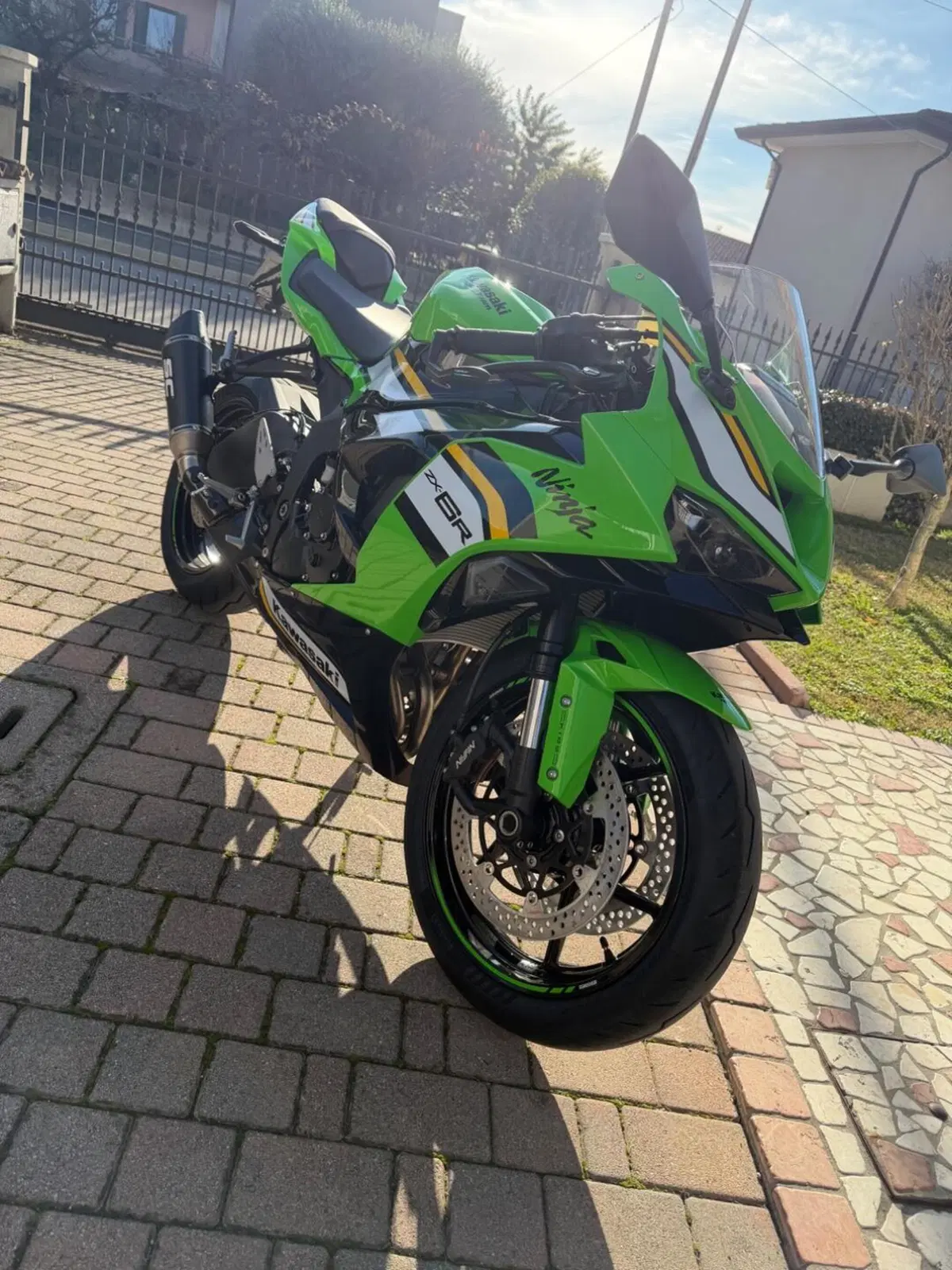 Kawasaki Ninja 636 ZX-6R (2024 - 27) (4)