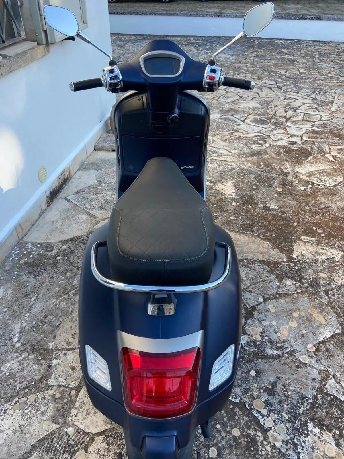 Vespa GTS 300 (2023 - 24) (4)